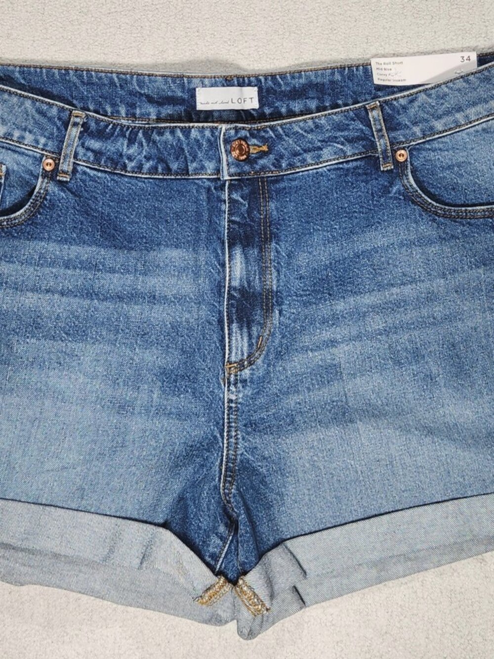 NWT LOFT Denim Roll Short Women's Size 18US Blue Mid Rise Cuffed Jean Shorts